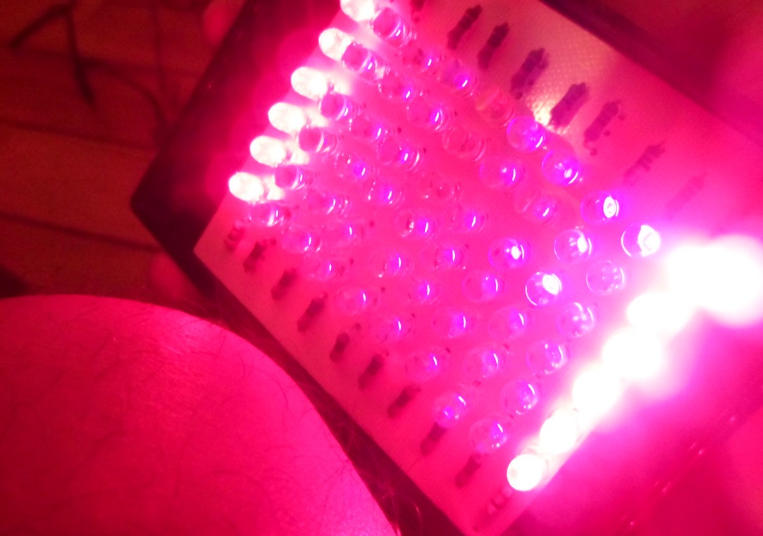 Rodilla en terapia con matriz LED